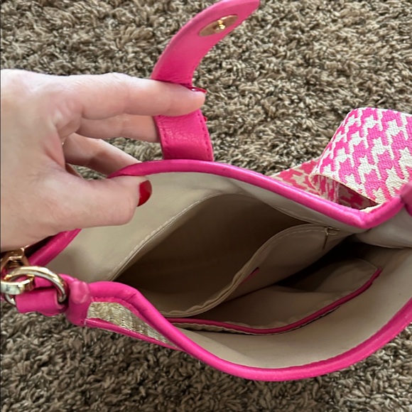 Chic Pink and Cream Women's Shoulder Bag - Picture 5 of 7